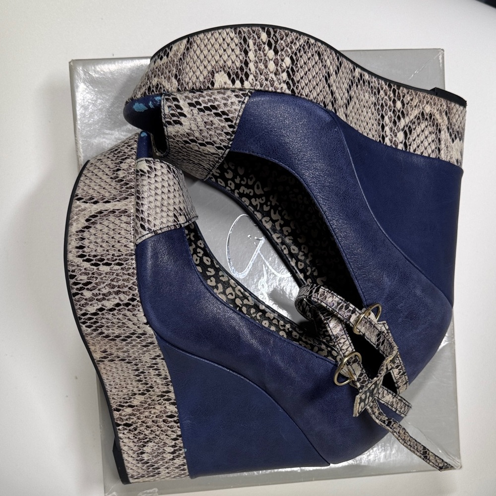 Jessica Simpson Royal Blue and Snake Print Platform Shoes